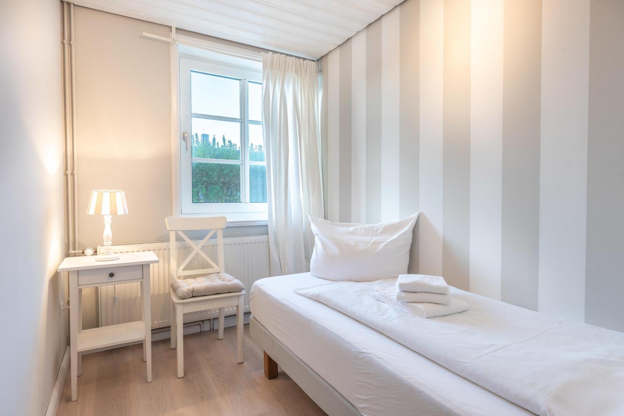 Landhaus Am Meer - Whg 3 Liinsand Utersum エクステリア 写真