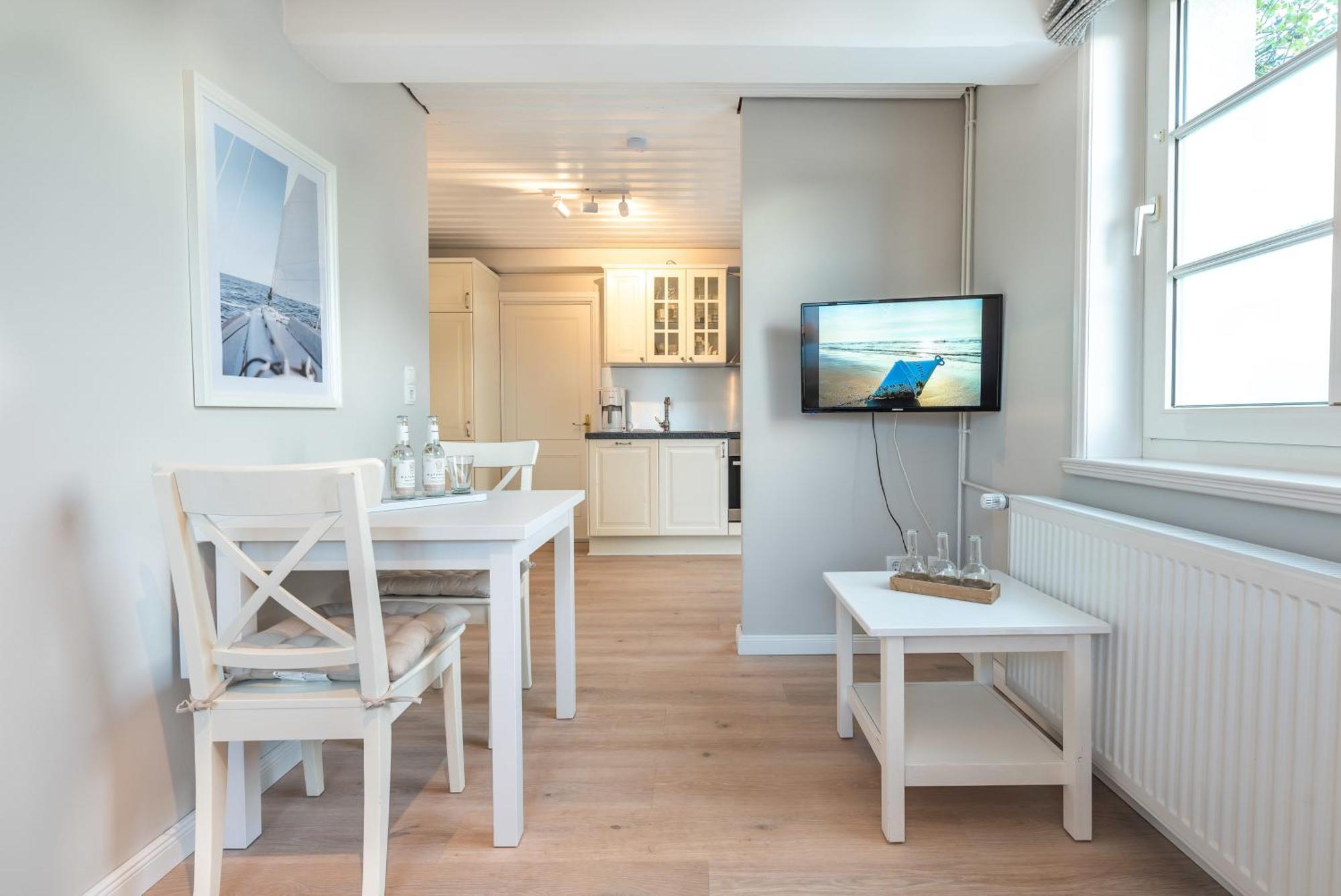 Landhaus Am Meer - Whg 3 Liinsand Utersum エクステリア 写真
